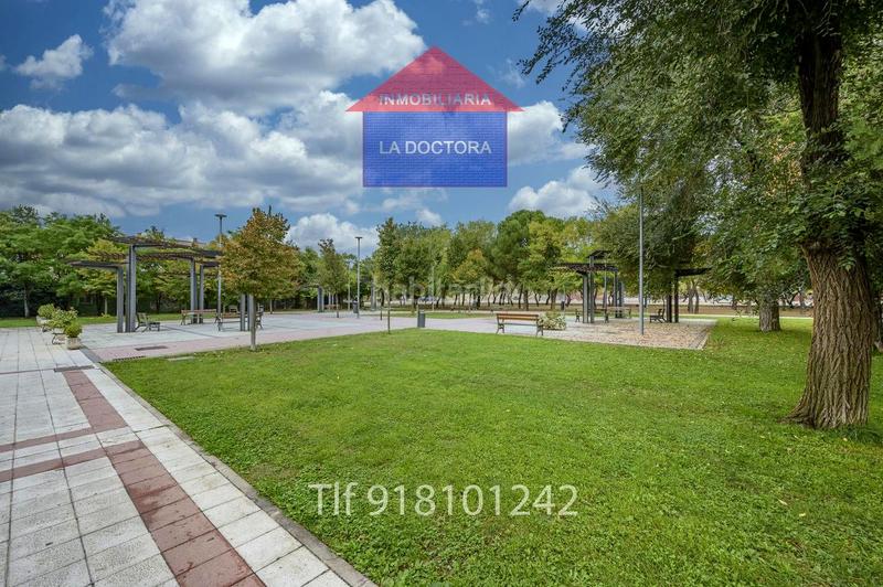 Foto a017b446-67f3-46bc-b197-d24f9b45b763. Semi detached house with heating in Perales del Río Getafe