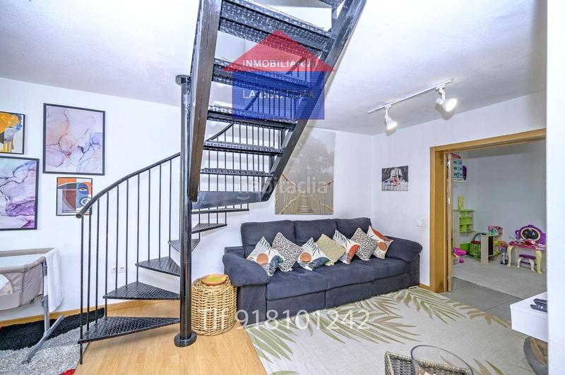 Foto e9c2acd0-bd60-4adb-a830-cfef531f1a3f. Semi detached house with heating in Perales del Río Getafe