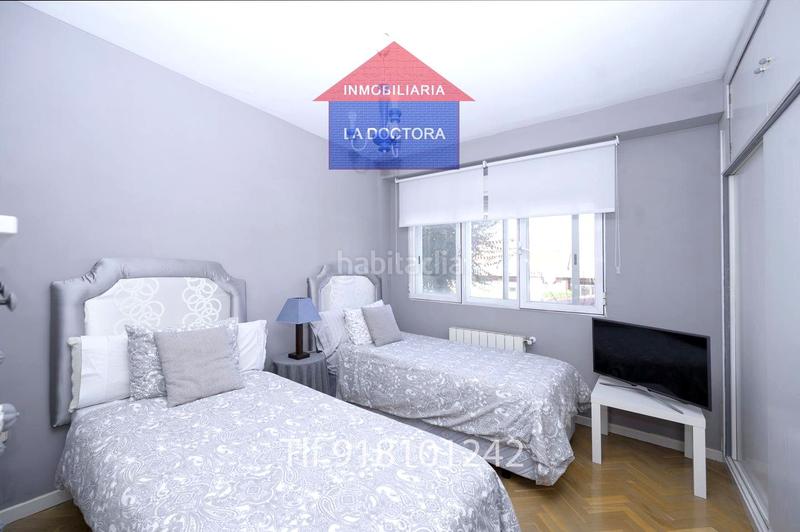 Foto 62fa31e0-6229-4682-83ce-7455c6a7b2a2. Maison jumelée avec chauffage piscine dans Estación Pozuelo de Alarcón