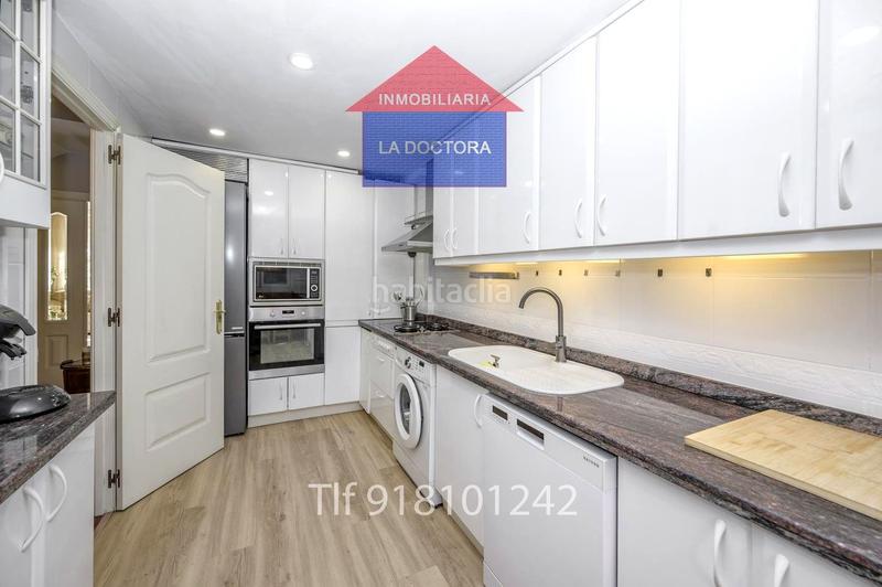 Foto 874598d8-5d45-4a65-951b-904b3ec2be12. Maison jumelée avec chauffage piscine dans Estación Pozuelo de Alarcón