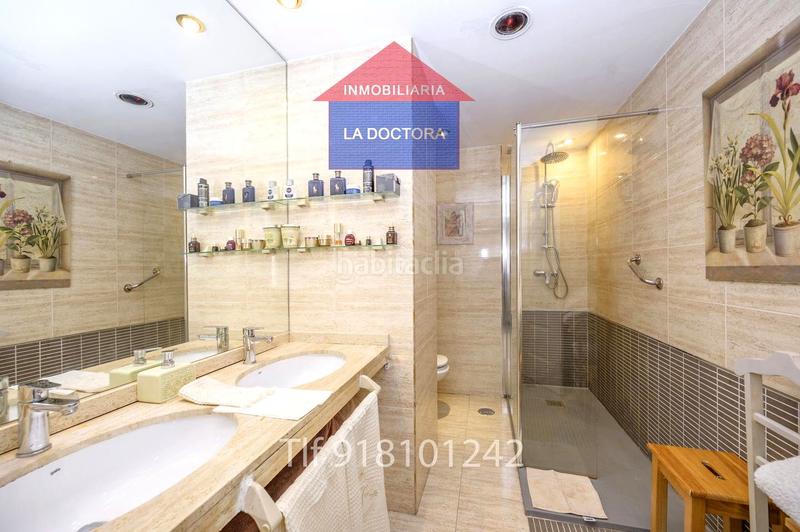 Foto 9aa6ce6e-8bf7-4a04-ad31-f0c225847e88. Maison jumelée avec chauffage piscine dans Estación Pozuelo de Alarcón