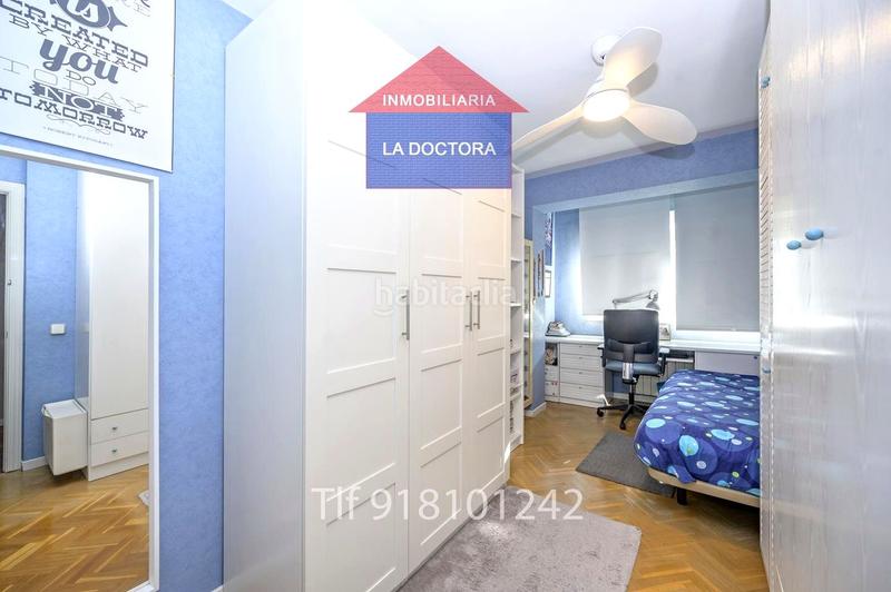 Foto b9d53381-6548-4bf3-bd6f-595d60bf1869. Maison jumelée avec chauffage piscine dans Estación Pozuelo de Alarcón