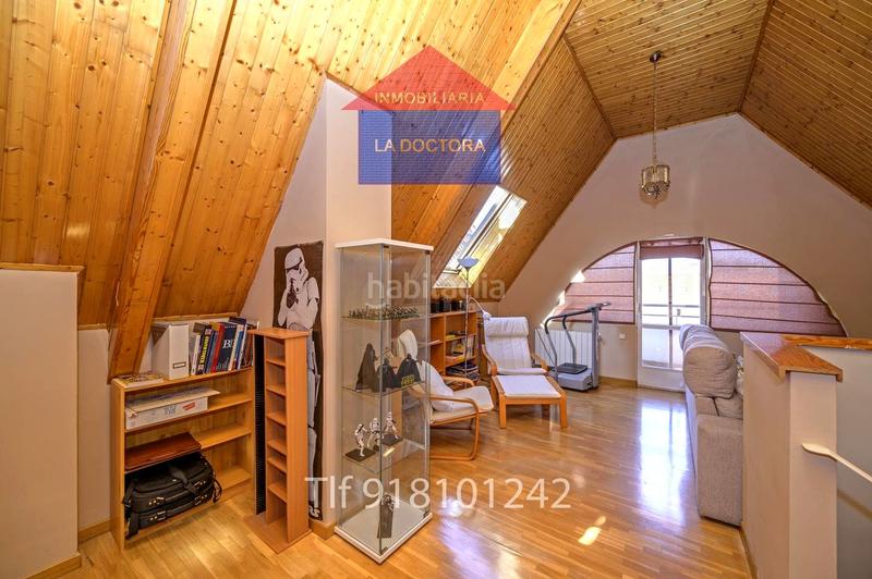 Foto cb6e38f3-35c2-4414-b995-925f899abd3f. Maison jumelée avec chauffage piscine dans Estación Pozuelo de Alarcón