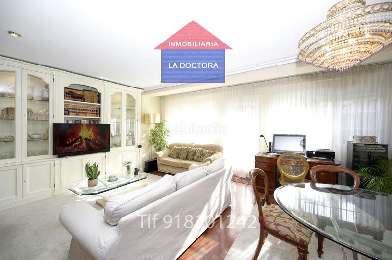 Foto e292dd97-f5bb-416e-a8fc-c82374d24664. Maison jumelée avec chauffage piscine dans Estación Pozuelo de Alarcón