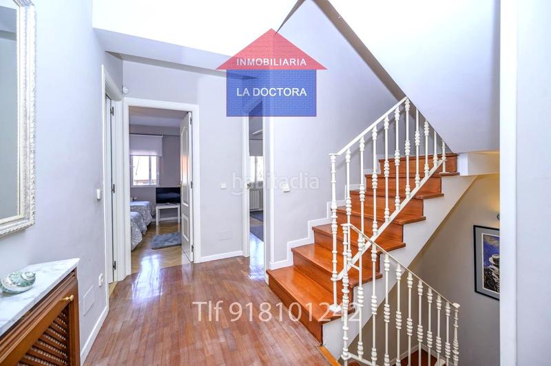 Foto f3ae907f-f2f1-4b54-bc59-791d375fb63e. Maison jumelée avec chauffage piscine dans Estación Pozuelo de Alarcón