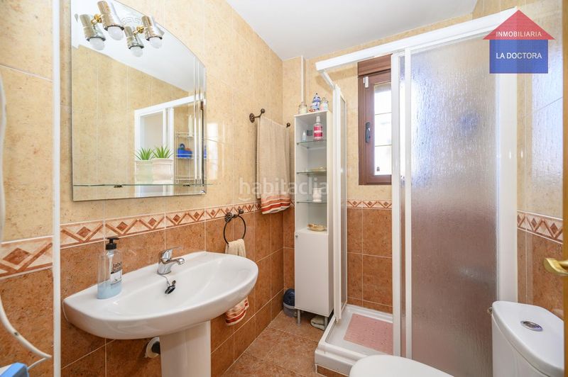 Foto fa6b8dfd-69e2-49c7-8eb9-8c76140601b2. Pis amb calefacció aparcament a Valmojado