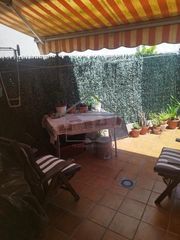 Ground floor  Jornaleros. Bajo con patio privado!!!