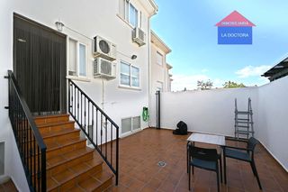 Casa adossada  Calle ramón y cajal. Chalet adosado junto a la estación de autobuses!!