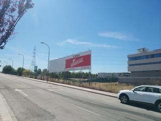 Solar industrial  Avenida del tranva