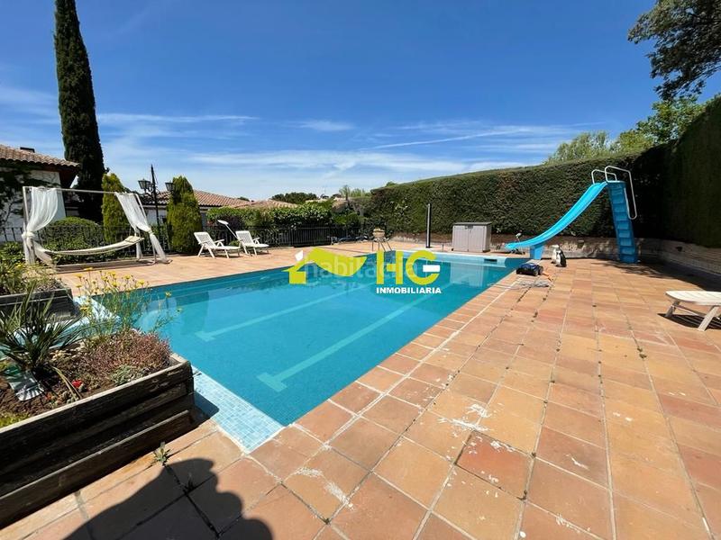 Foto f435fbaf-57bb-4024-ad49-cacecb9c7f73. Location studio avec chauffage piscine dans El Bosque Villaviciosa de Odón