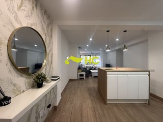 Rent Flat in Zona Centro Joven. Piso en alquiler en centro urbano, 3 dormitorios.