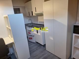 Affitto Piccolo appartamento  Correos. Apartamento en alquiler en centro  cortes, 1 dormitorio.
