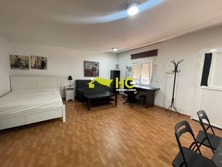 Affitto Piccolo appartamento in El Bosque. Apartamento en alquiler en urbanización  el bosque, 1 dormitorio