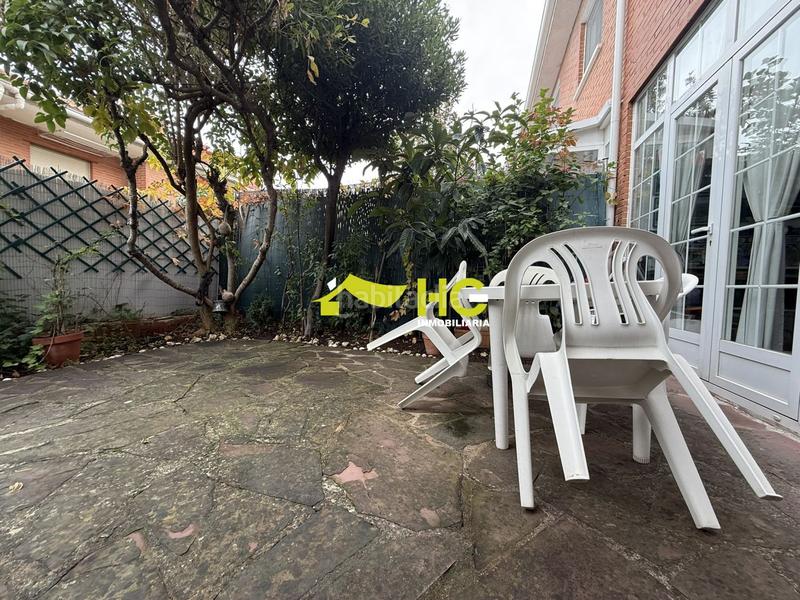 Foto 295059d5-dd3f-489e-a625-ffea879c67ce. Alquiler casa adosada adosado en alquiler en casco urbano, 3 dormitorios. en Villaviciosa de Odón