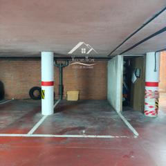 Aparcament cotxe  Carlos sole. Amplia plaza de garaje en venta en carlos sol  22m con puerta a