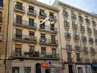 Location Appartement  Garcia de paredes. En madrid