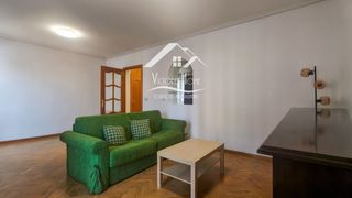Location Appartement  Raimundo fdez villaverde. Piso de alquiler  2 dorm , ascensor, junto a castellana
