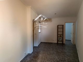 Pis a Numancia. Apartamento  junto a metro nueva numancia