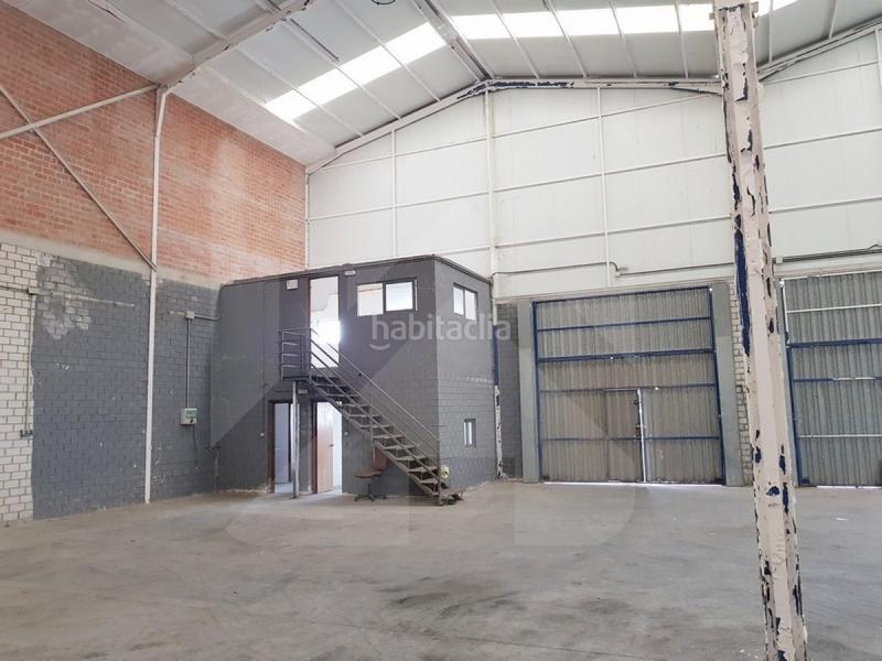 Foto f85181f9-b0be-4998-aaaf-31bc2c0c8ec8. Industrial building in Altos del Olivar-El Caracol Valdemoro