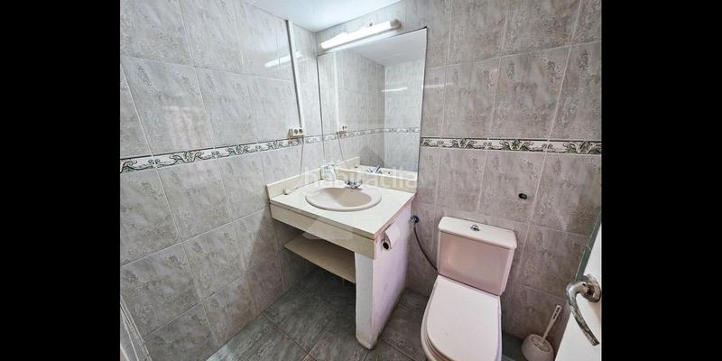 Foto b7ba5d44-b3a1-4fba-ac37-59e39c08bf3a. Locale commerciale in Lucero Madrid