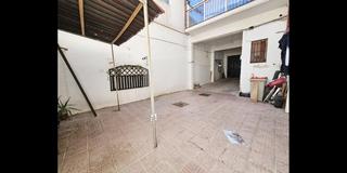 Local Comercial en Lucero. Local con garaje en barrio lucero