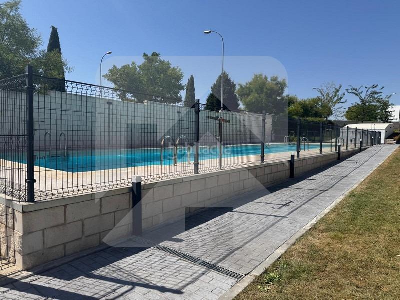 Foto 5e3ab502-e9a8-426f-b43e-1b45c685c0c7. Casa a schiera con riscaldamento parcheggio piscina in Valdemoro