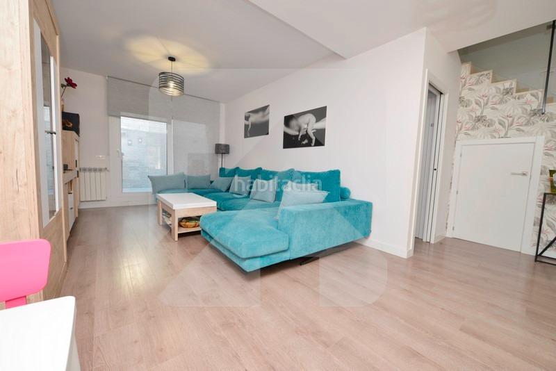 Foto 7aeae36d-1164-4d25-b8de-caf719a54083. Casa a schiera con riscaldamento parcheggio piscina in Valdemoro