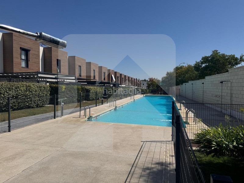 Foto 96783658-c90c-4e30-8fa9-497241867875. Casa a schiera con riscaldamento parcheggio piscina in Valdemoro