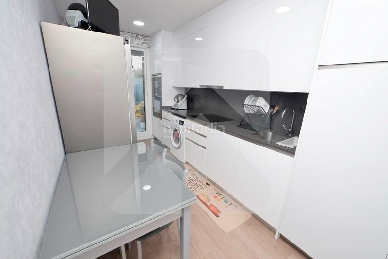 Foto aff50e34-0792-4810-9c5b-89042e026a2a. Casa a schiera con riscaldamento parcheggio piscina in Valdemoro