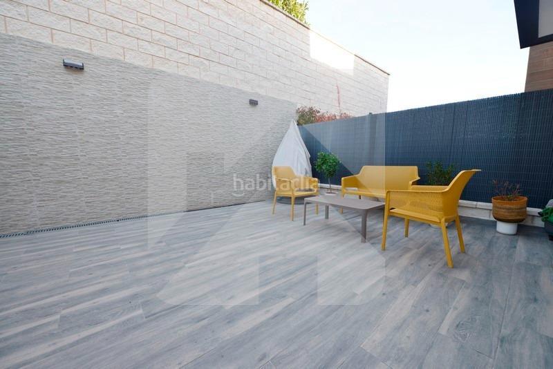 Foto dbd944d0-1565-4577-921b-adef6e919e68. Casa a schiera con riscaldamento parcheggio piscina in Valdemoro