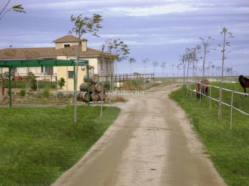 Foto be685831-4d29-4d09-8c35-c85a9b2ea02d. Masia amb calefacció aparcament a Palacios de Goda