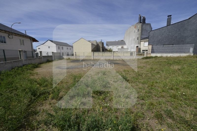 Foto a43abbc5-d46e-40ef-9363-8dcb507990e4. Terreny residencial a calle candelas-lb a Fabero
