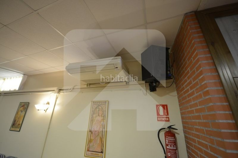Foto 780d64f6-912b-4687-8359-81543a55ce94. Miete geschäftsraum in calle candelas-lb 28 in Fabero
