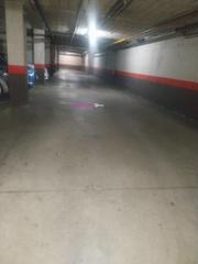 Lloguer Aparcament cotxe a Juncal. Plaza de garaje subterraneo el alquiler o venta en urbanzacion p