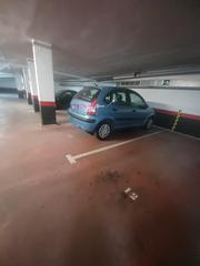 Aparcament cotxe a Veredillas. Plaza de garaje en el centro en venta o alquiler