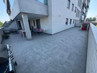 Etagenwohnung en Parque Catalua. Impresionante piso seminuevo con 4 dormitorios, 2 baos, garaje,