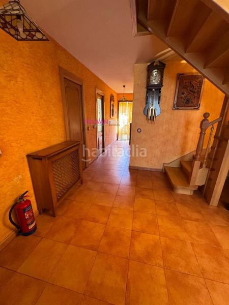 Foto 0845f80e-1f85-42d1-944c-39e46684e2b0. Casa amb calefacció a Virgen del Rosario Torrejón de Ardoz