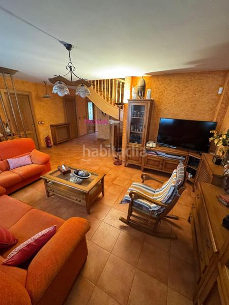 Foto 3d038d98-e742-437e-afad-78bd1562ca6f. Casa amb calefacció a Virgen del Rosario Torrejón de Ardoz