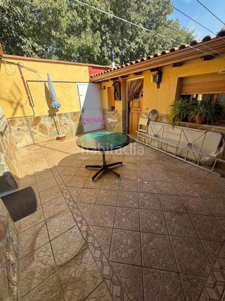 Foto 6e17611a-605f-4b56-904e-c5116dd0f056. Casa amb calefacció a Virgen del Rosario Torrejón de Ardoz