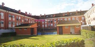 Flat in Ajalvir. 2 dormitorios con patio y piscina!!!!!