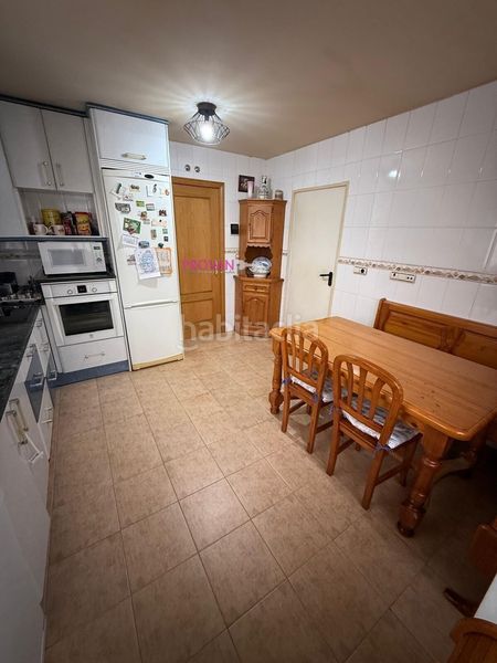 Foto 0f4e1dd6-2b61-4ebf-b067-c12a7c1f9075. Casa aparellada amb calefacció aparcament piscina a Loeches