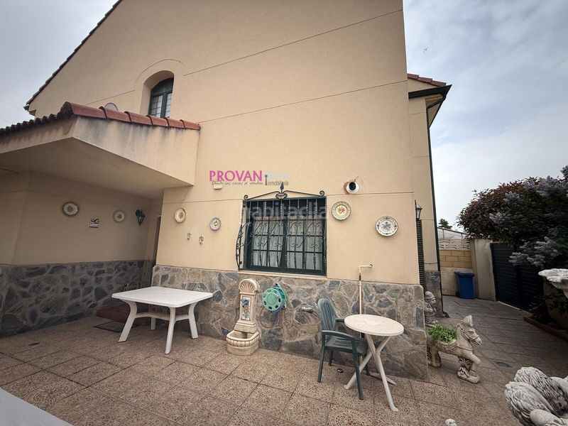 Foto a07c71af-5485-40f5-88a0-144c8eb5c59a. Casa aparellada amb calefacció aparcament piscina a Loeches