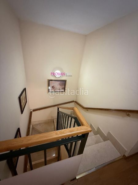 Foto dc68d577-15e5-4656-a08d-0e7ffd6de9e8. Casa aparellada amb calefacció aparcament piscina a Loeches