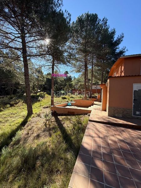 Foto 5866bf4e-d3bf-4fa4-bb09-dd7bf1c69f5f. Casa acogedora y exclusiva casa urbanizacion valdenaya en Trillo