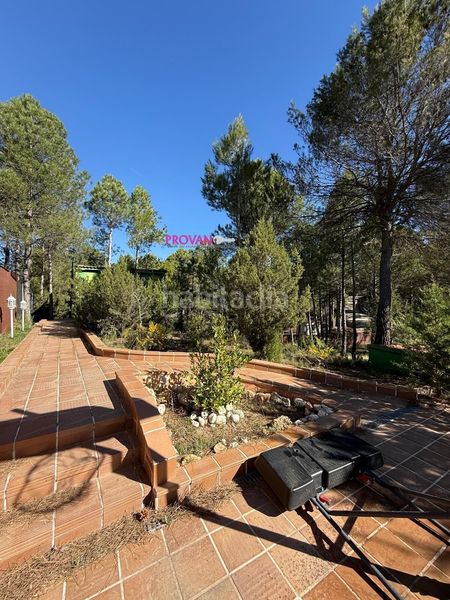 Foto 8e144ec6-aa4f-4c38-b8f2-8cf53246e4fa. Casa acogedora y exclusiva casa urbanizacion valdenaya en Trillo