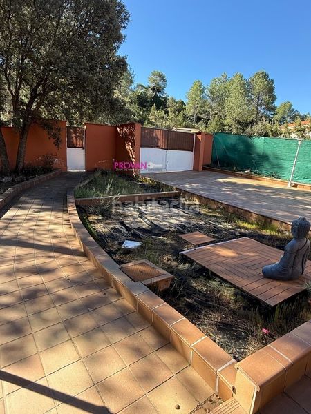 Foto 922ebca1-c8c0-44d0-aa34-7aaca14af040. Casa acogedora y exclusiva casa urbanizacion valdenaya en Trillo