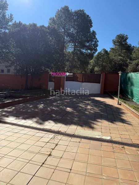 Foto ea9842cc-2ea0-4f45-8921-ee8f9c28c8c3. Casa acogedora y exclusiva casa urbanizacion valdenaya en Trillo