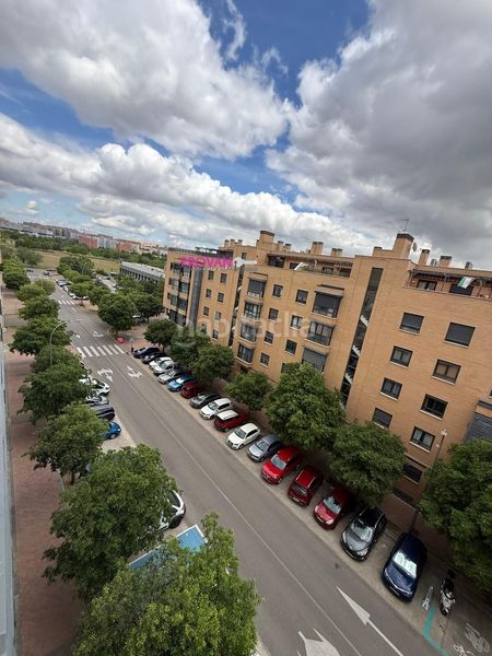 Foto 4d595b51-9ec4-45a8-9182-3477a561b400. Pis amb calefacció aparcament a Ensanche de Vallecas-La Gavia Madrid