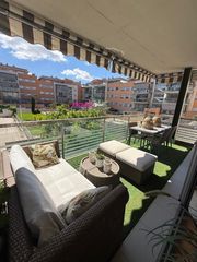 Flat in Parla Este. En parla este acogedor piso !!! tres  dormitorios, dos baños. co