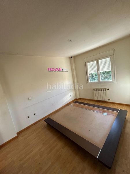Foto 2a508046-2c44-4e84-9e01-4076d7674da0. Casa amb aparcament a Galápagos